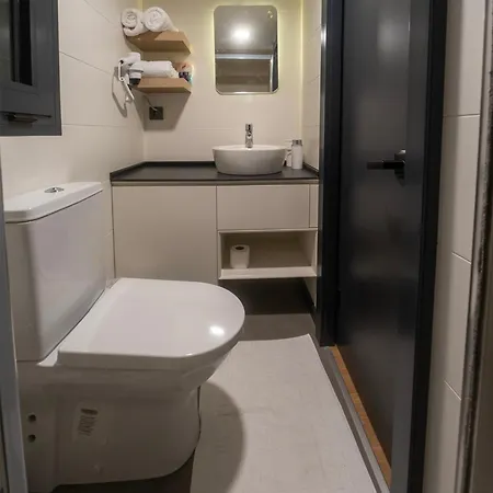 אתר קמפינג Efe Tiny House *