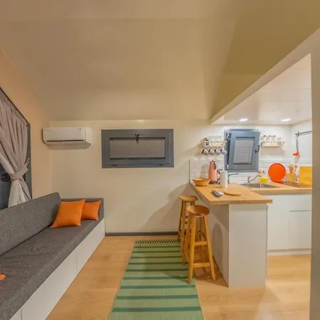 Efe Tiny House אתר קמפינג Serik